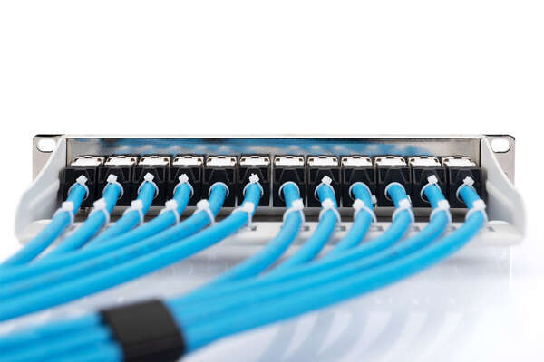 Naar omschrijving van DK-1623-A-VH-1 - DIGITUS CAT 6A U-FTP gevlochten paar installatiekabel