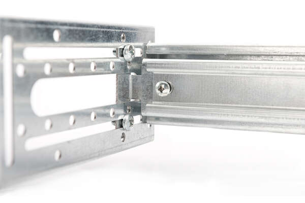 Naar omschrijving van DN-19-DIN-4U - DIN rail holder, 4U, 178x483x223 mm, galvanized incl. din rail, variable depth and height